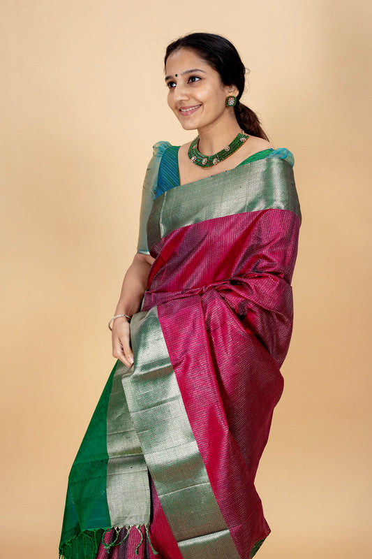 Agam - Lightweight silk saree