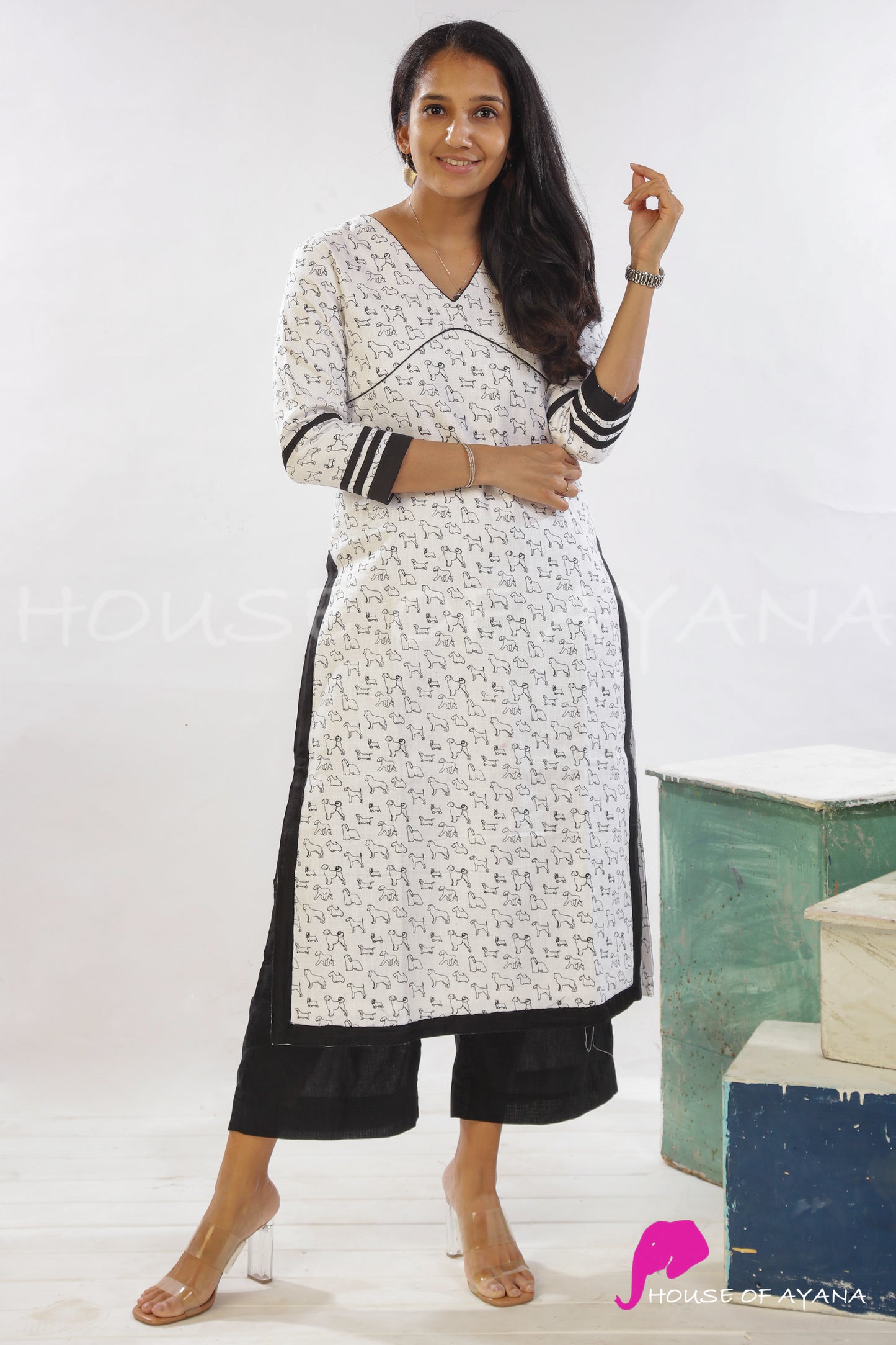 Drama Queen Linen Kurti