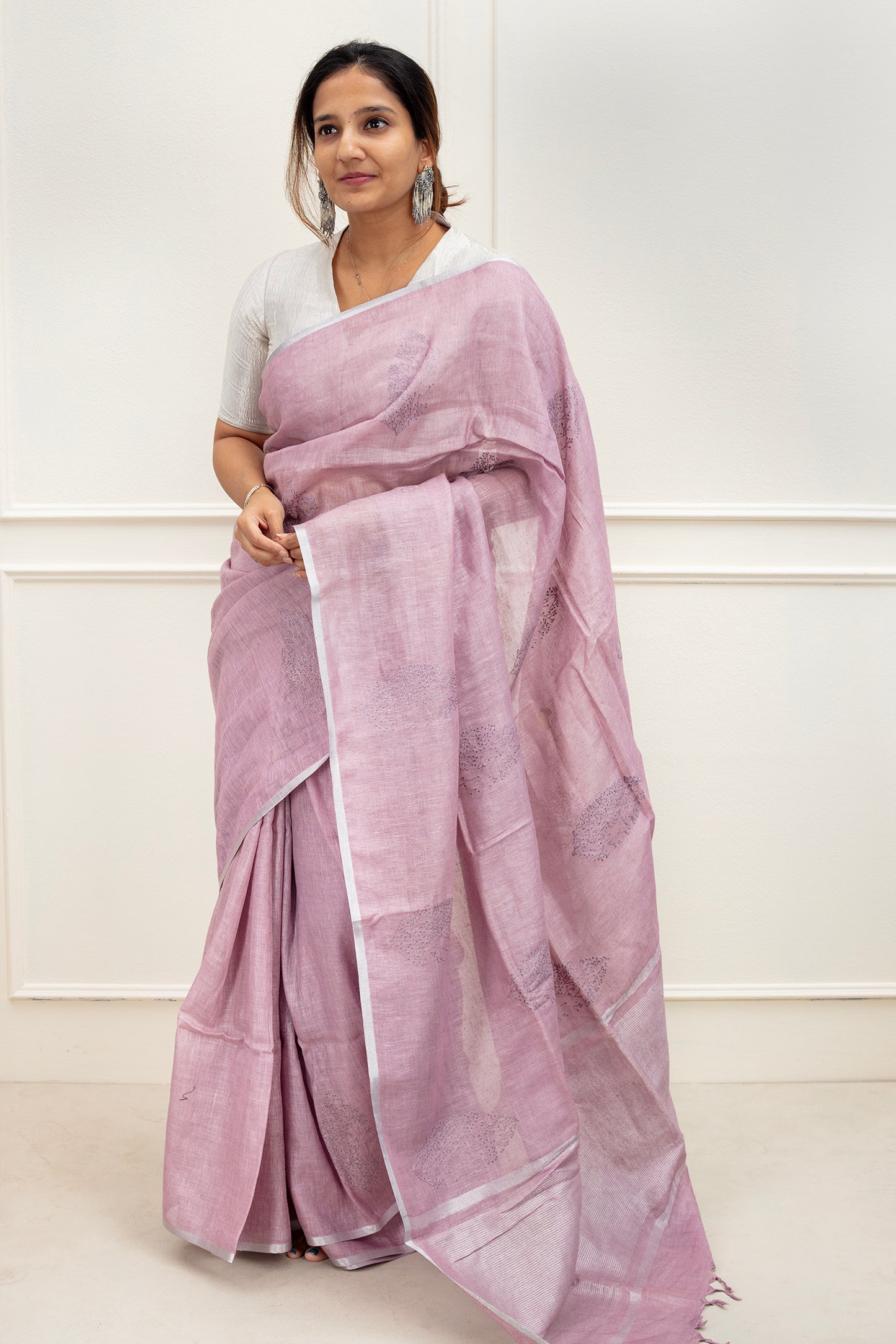 Linen | Embroidered