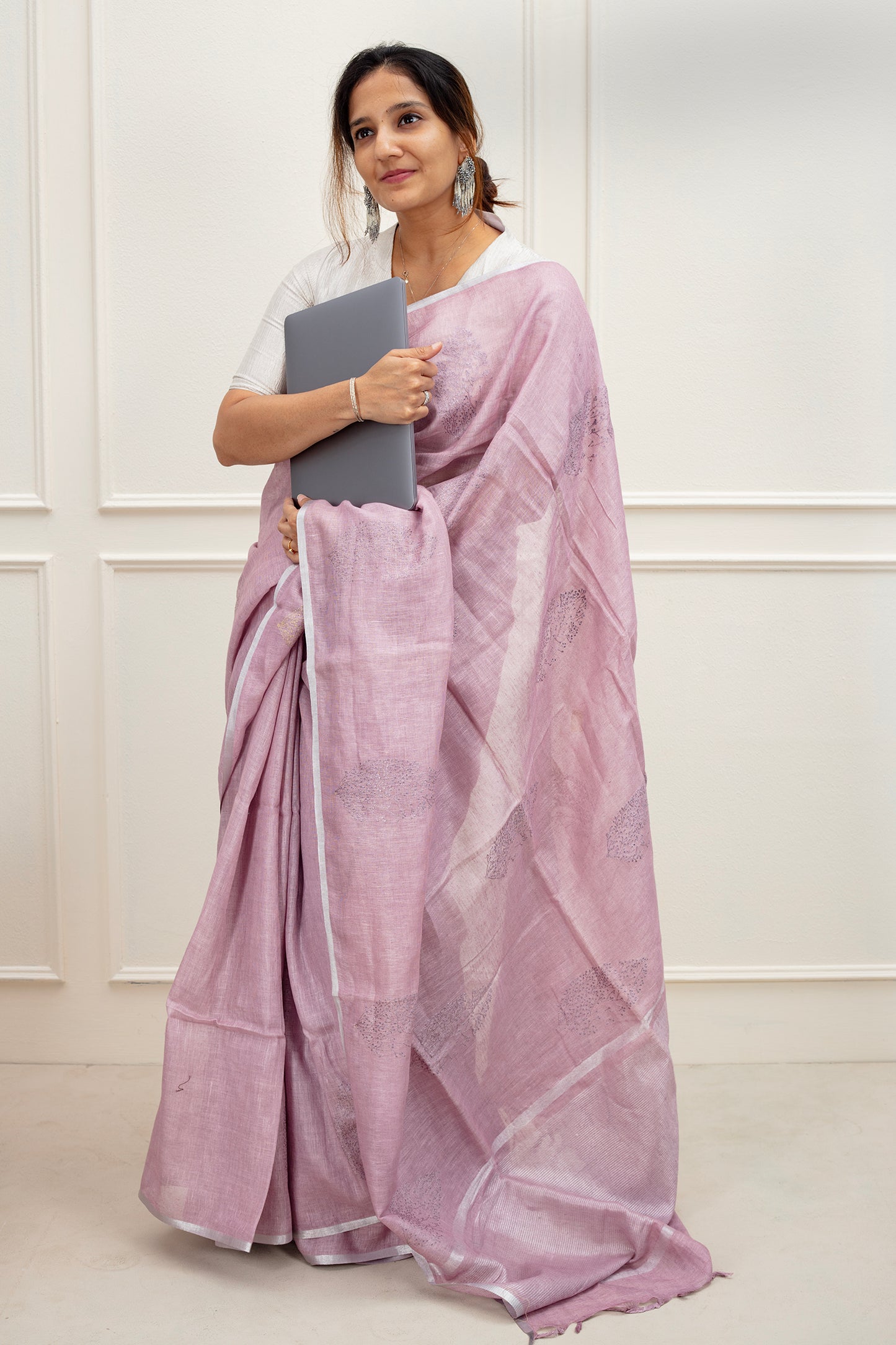 Linen | Embroidered