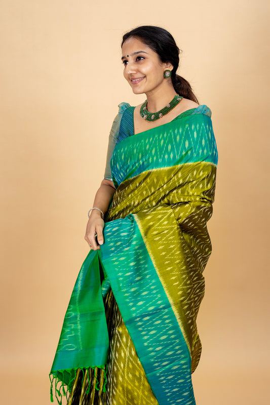 Mayil Thogai - Lightweight Silk Saree