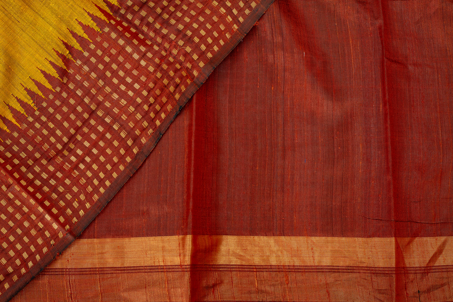 Ashwamedha - Lightweight silk saree