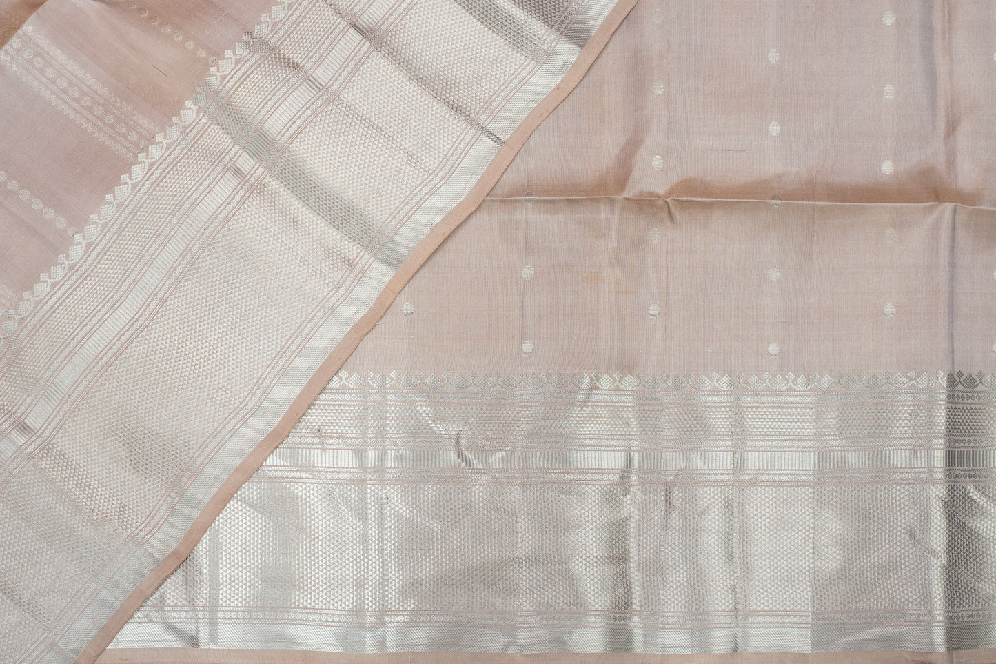 Shankarabharanam - Lightweight silk saree