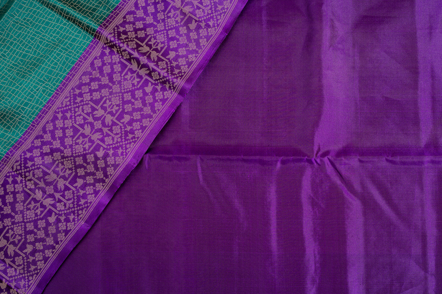 Dwaraka - Lightweight Silk Saree