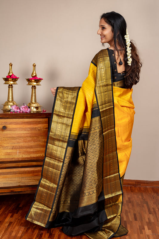 Swarna Killi - Kanjivaram silk saree