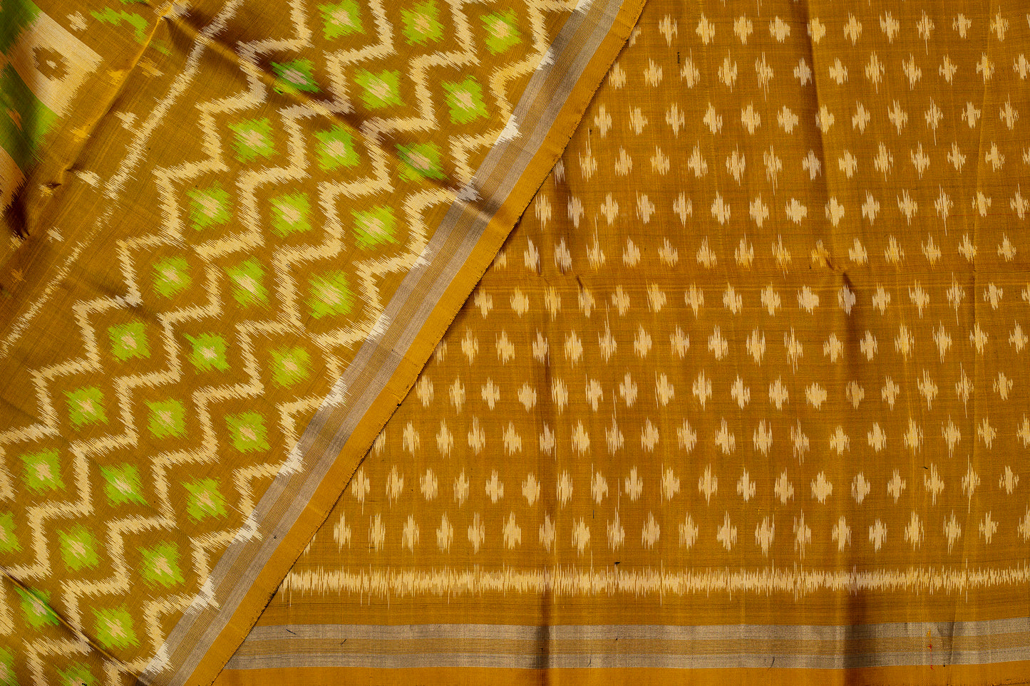 Vibhrama - Lightweight Silk saree