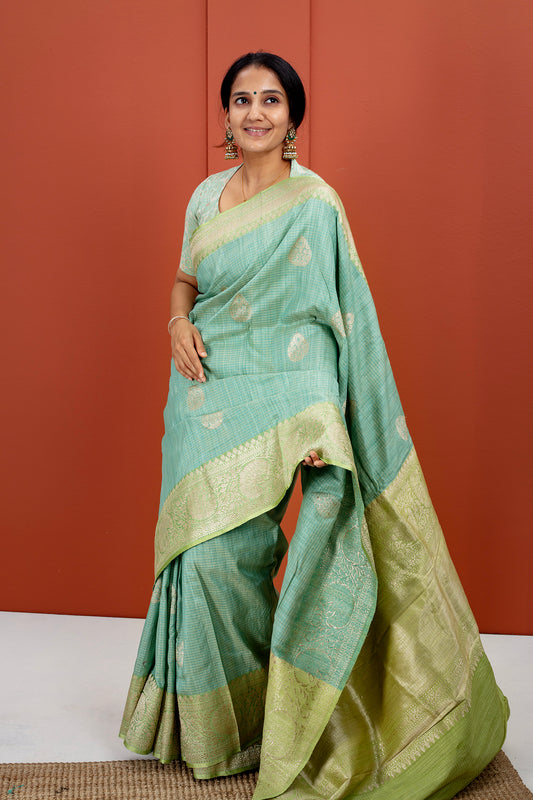 Royal Kemp - Banaras silk saree