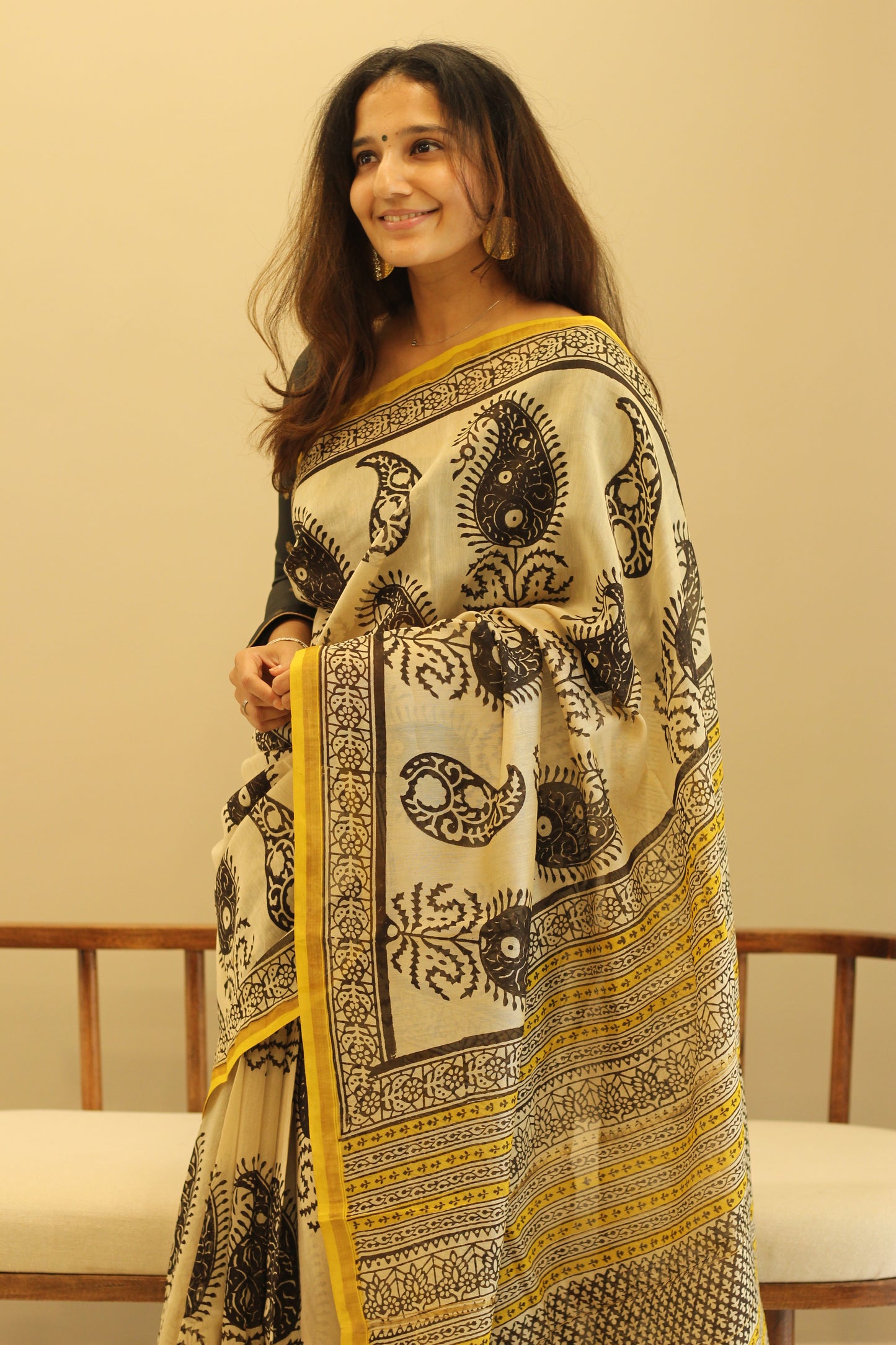 Maheswari | Manjal