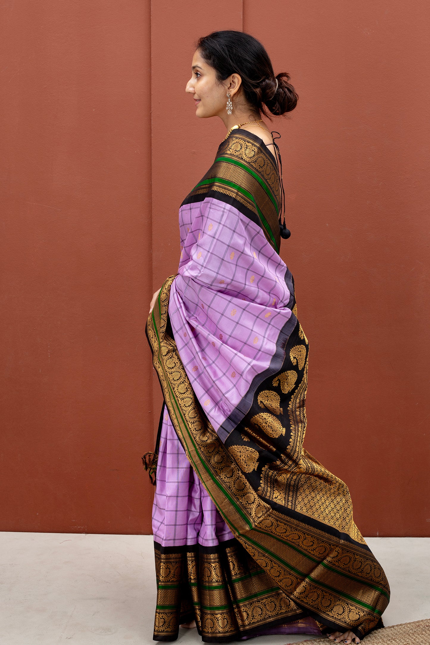 Yaazhini - Gadwal silk saree