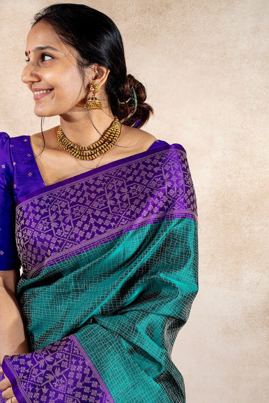 Dwaraka - Lightweight Silk Saree