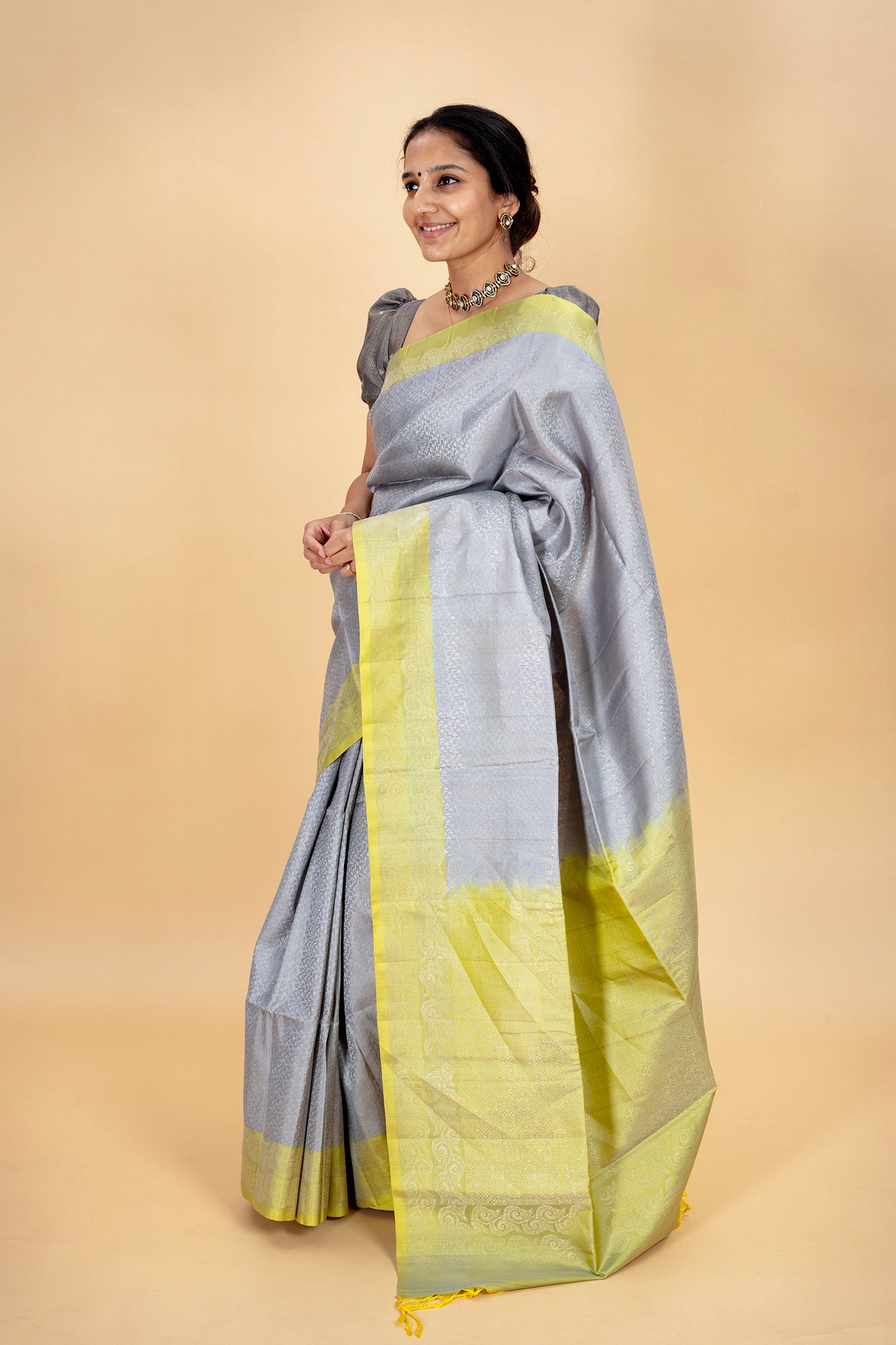 Amravathi - Lightweight silk saree