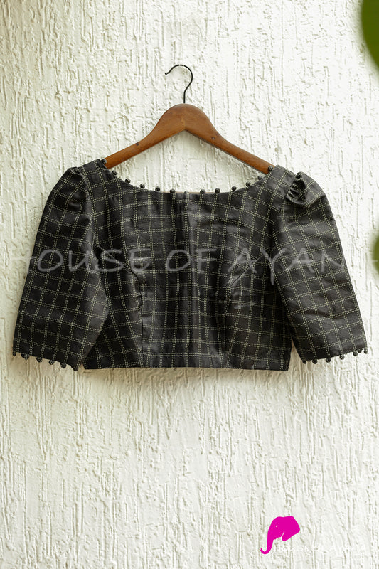 Retro Checks: Kanta Tussar in Black