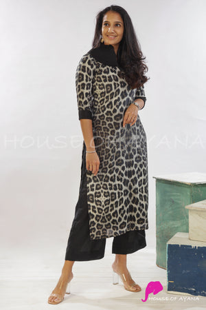 Jaguar’s Rosettes Printed Crepe Silk Kurti