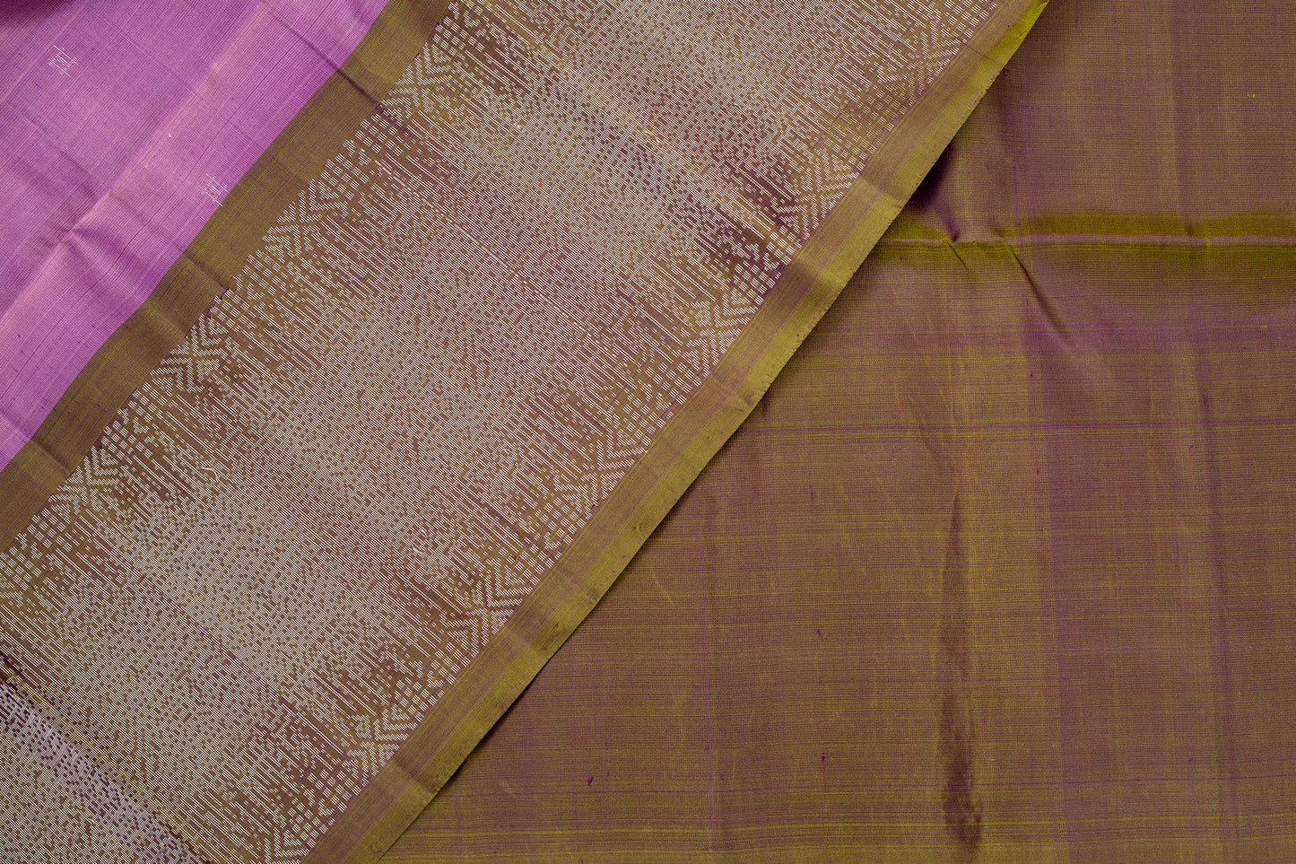 Mrithyunjay - Lightweight silk saree