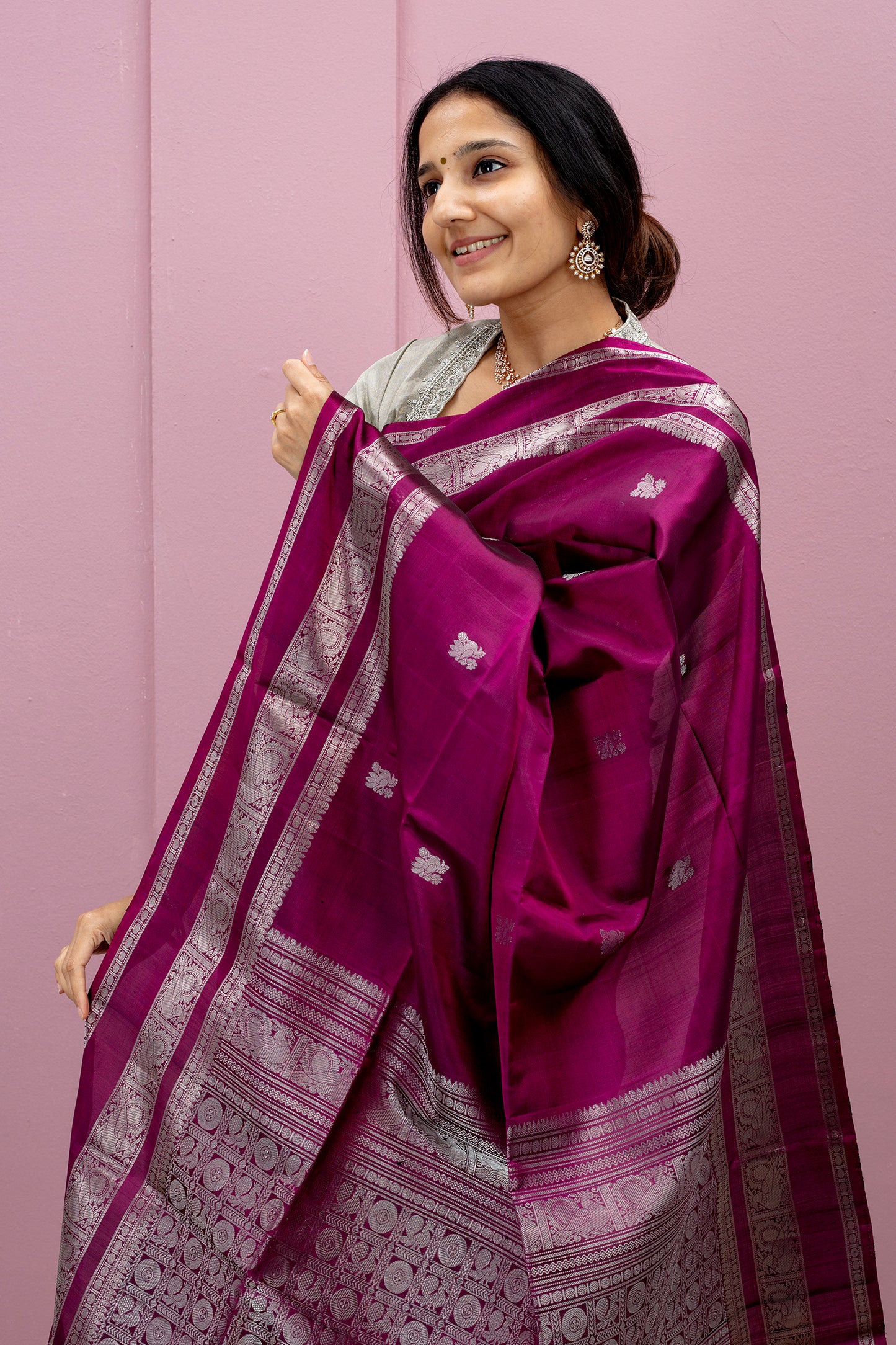 Sahana - Lightweight silk saree