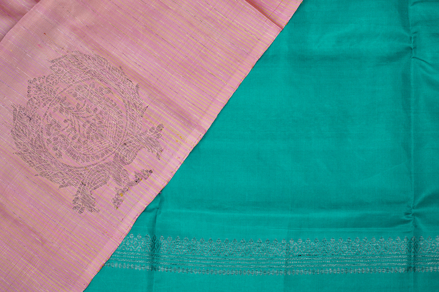 Natakapriya - Lightweight silk saree