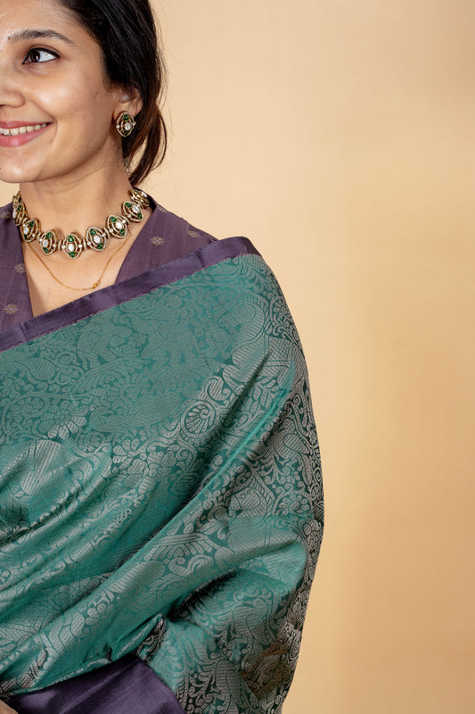 Raajneeti - Lightweight silk saree