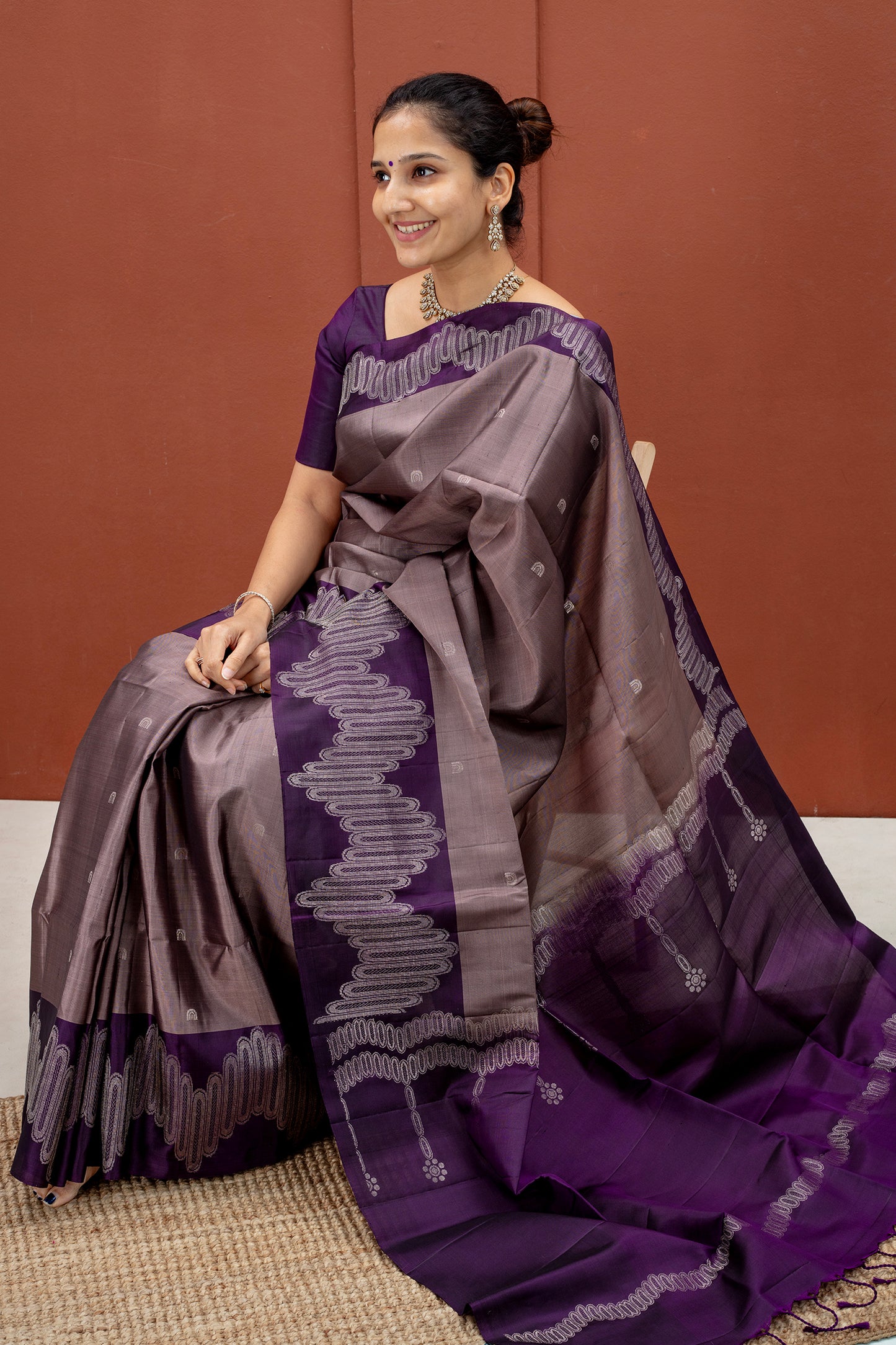 Sarvodhara - Lightweight Silk