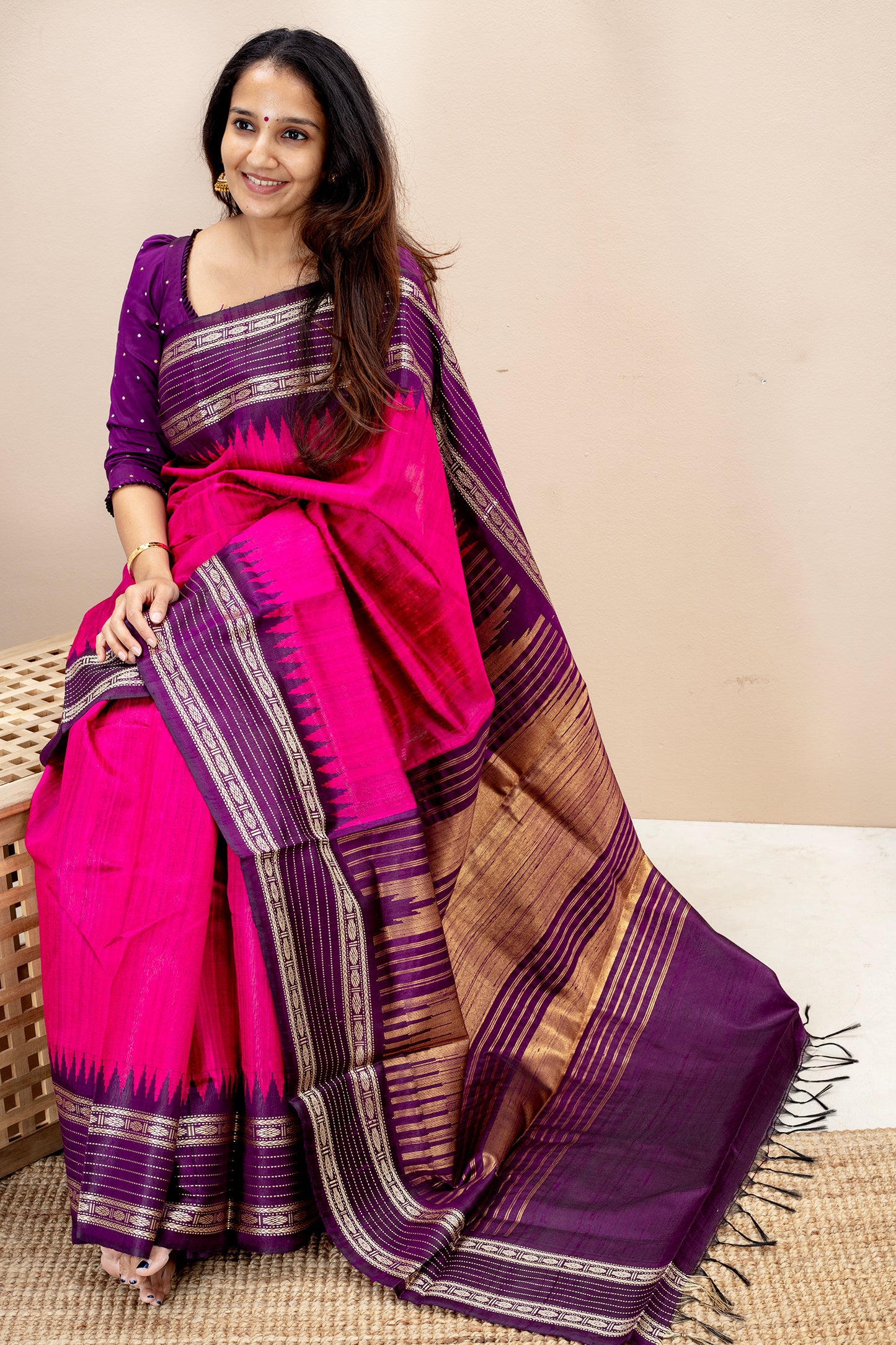 Divyam - Lightweight silk saree