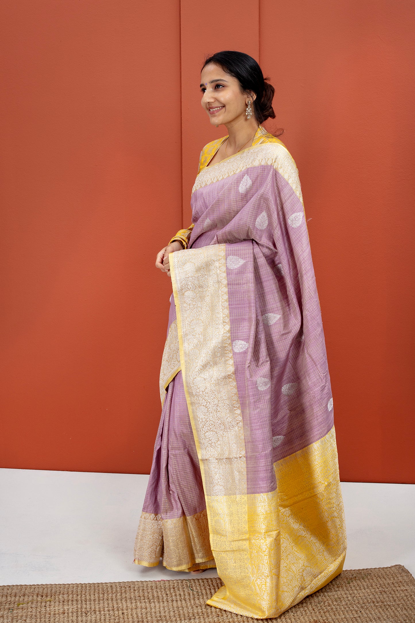 Udhai Mandir - Banaras Sill Saree