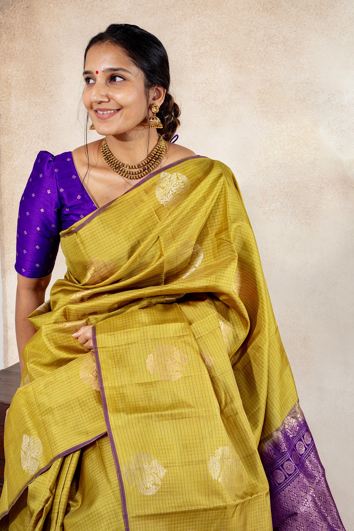 Madhuvanthi - Lightweight Silk Saree