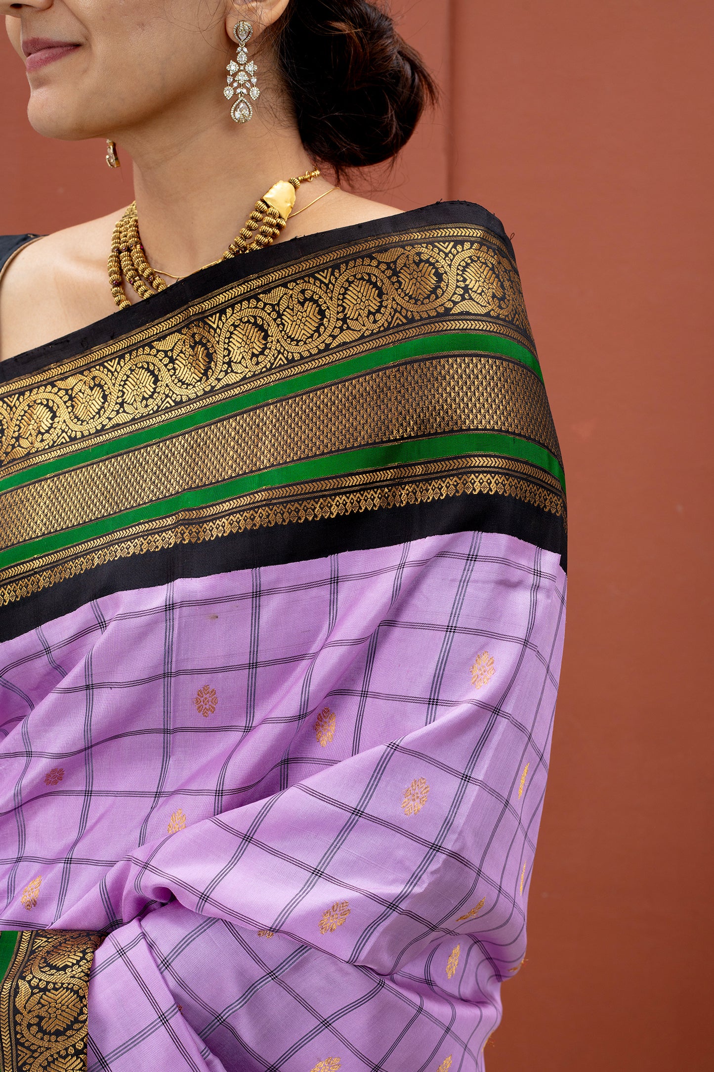 Yaazhini - Gadwal silk saree