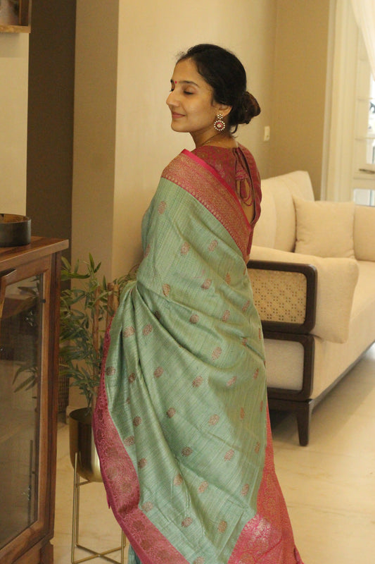 Lakshmi Vihara - Banaras silk saree