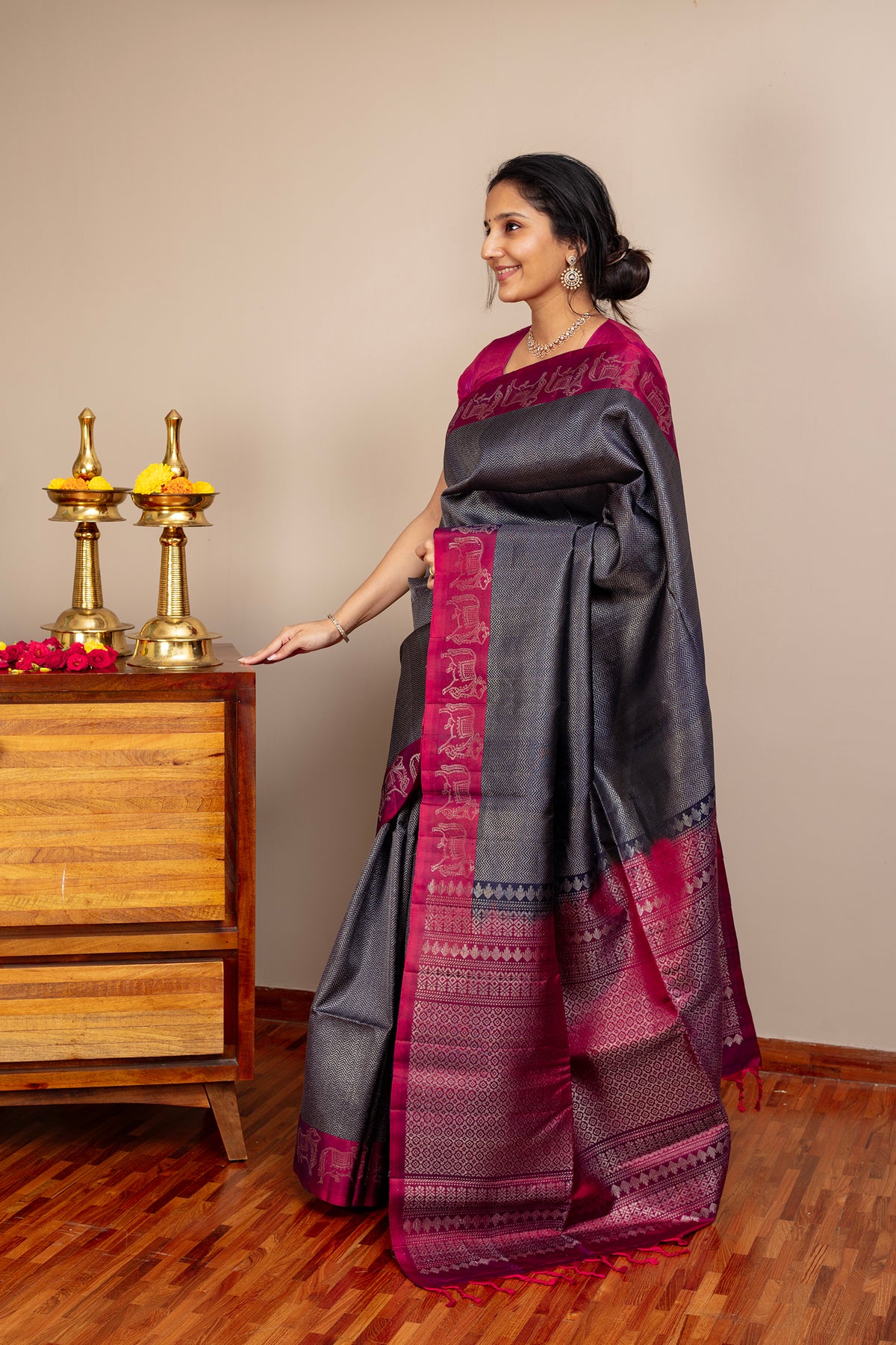 Kamadhenu - Lightweight silk saree