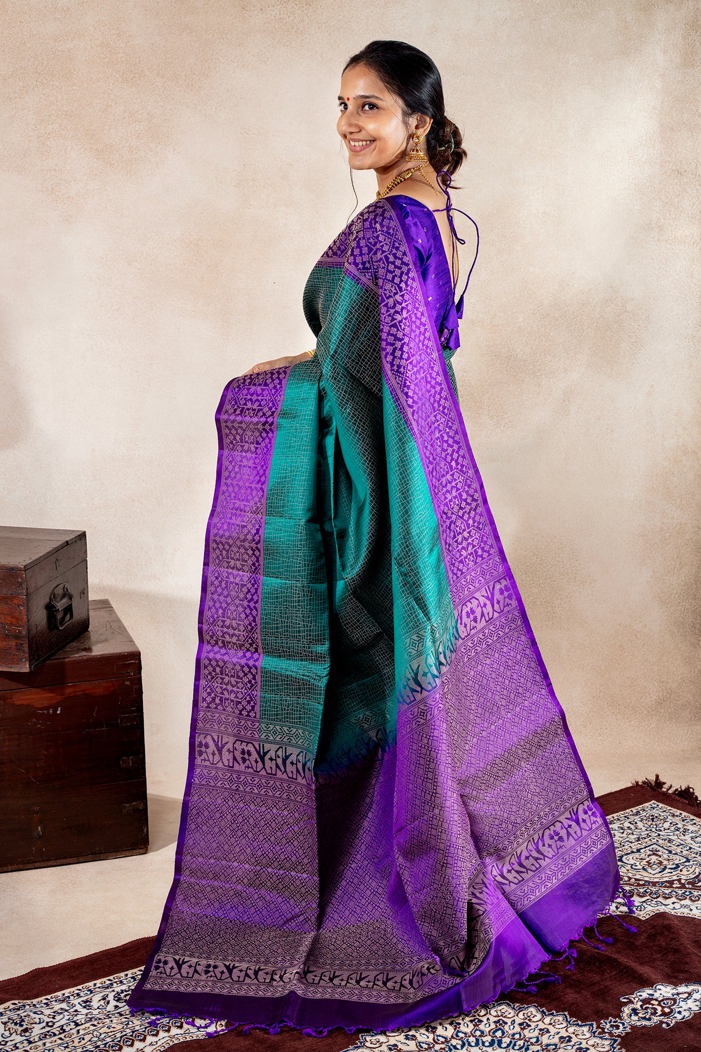 Dwaraka - Lightweight Silk Saree