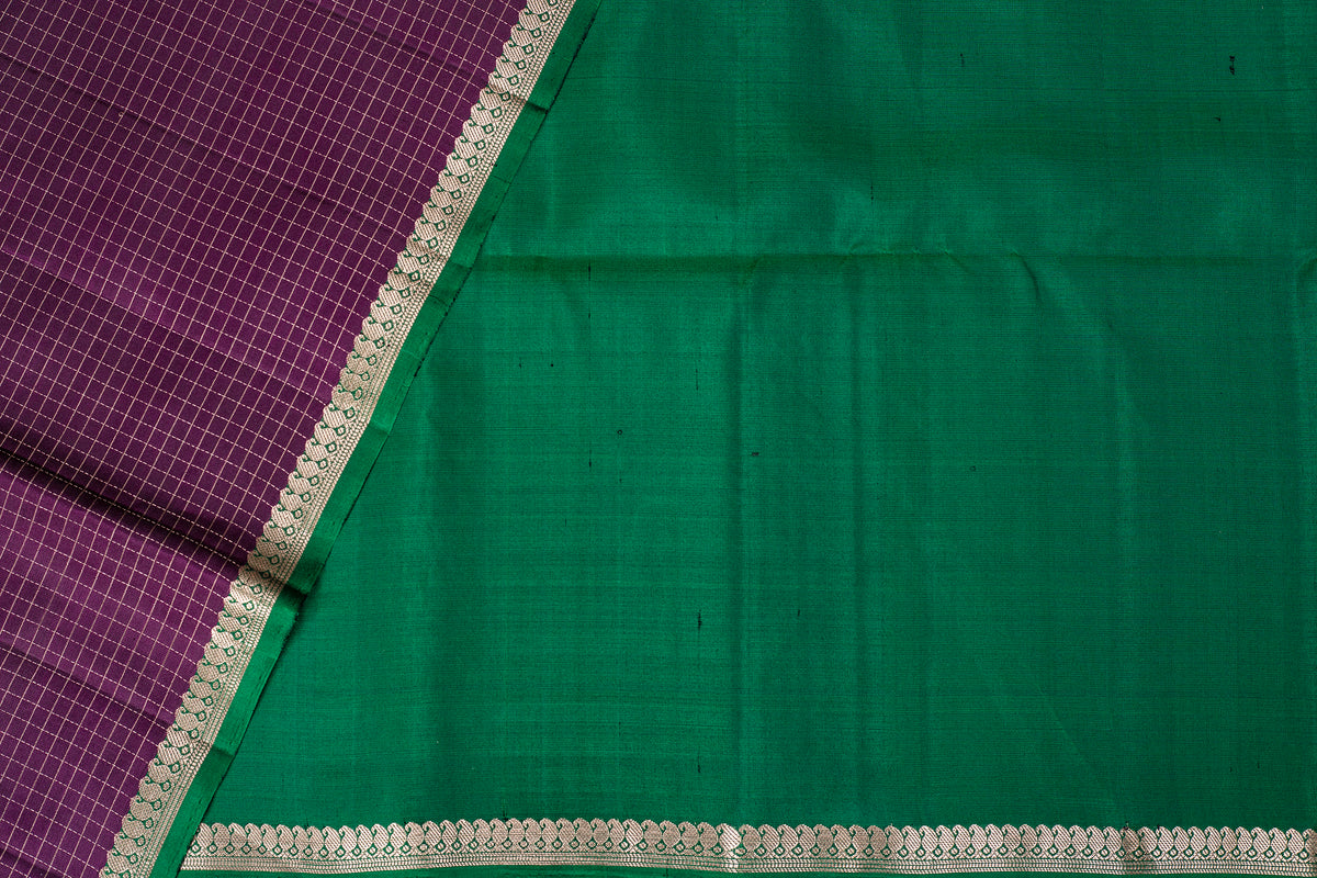 Adbutha - Lightweight Silk Saree