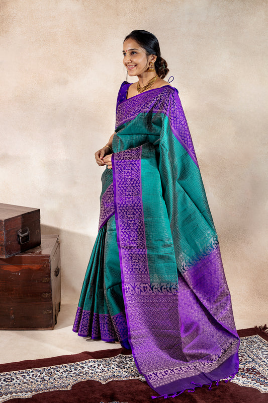 Dwaraka - Lightweight Silk Saree