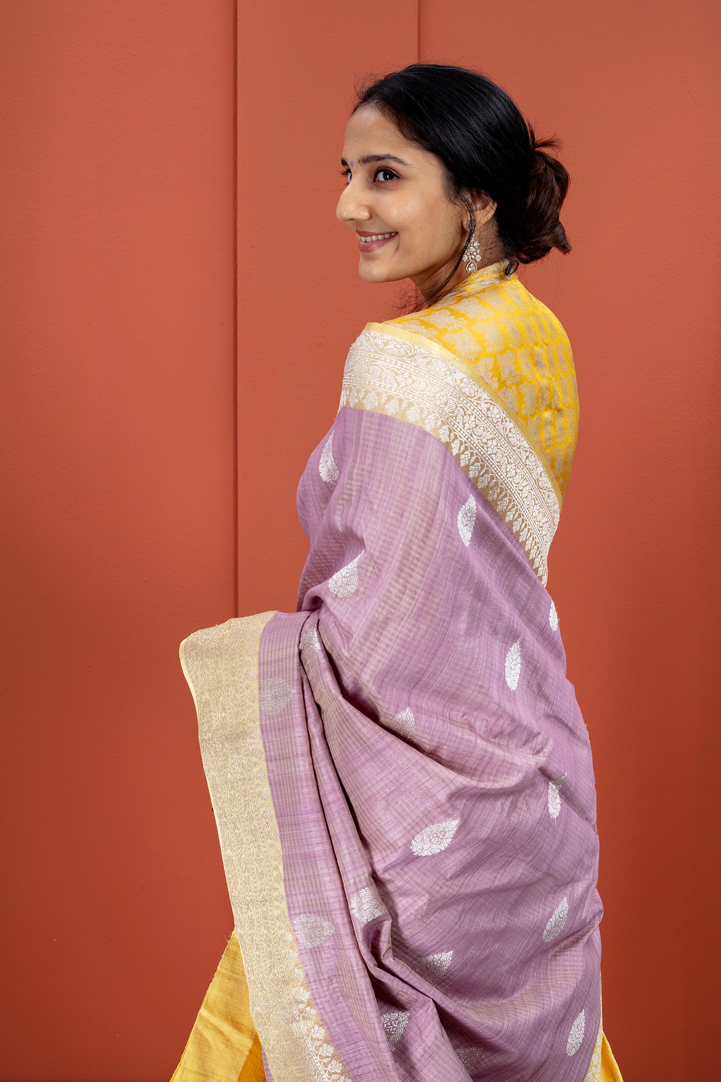 Udhai Mandir - Banaras Sill Saree