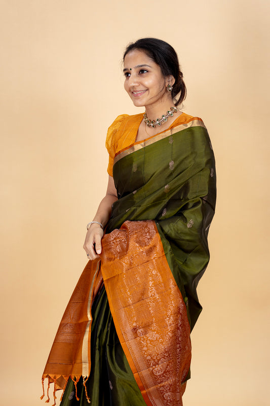 Tulsi - Lightweight silk saree