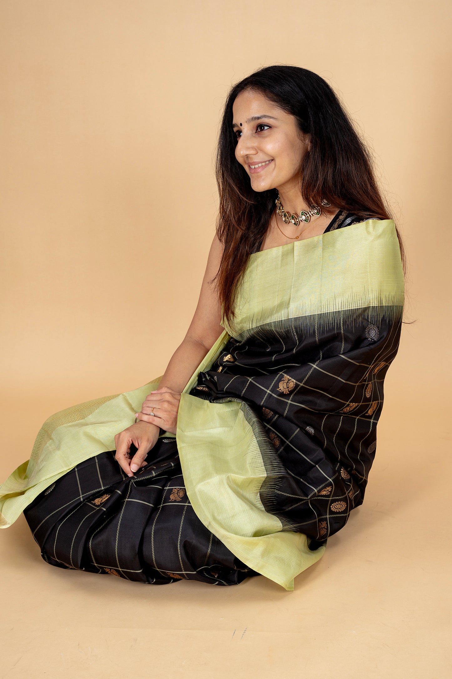 Karmegha - Lightweight silk saree