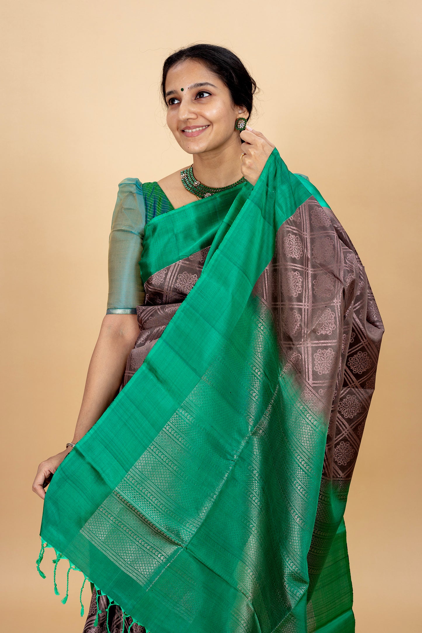 Yashoda - Lightweight silk saree