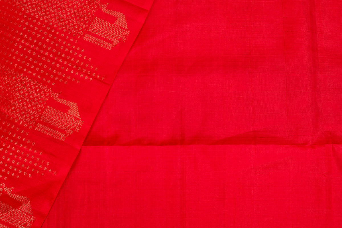 Rajatamaya - Lightweight silk saree