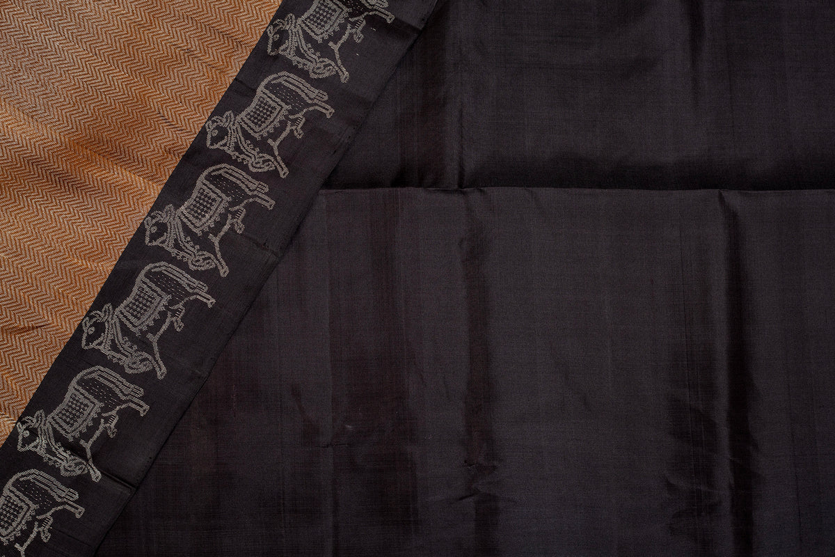 Matrika - Lightweight silk saree