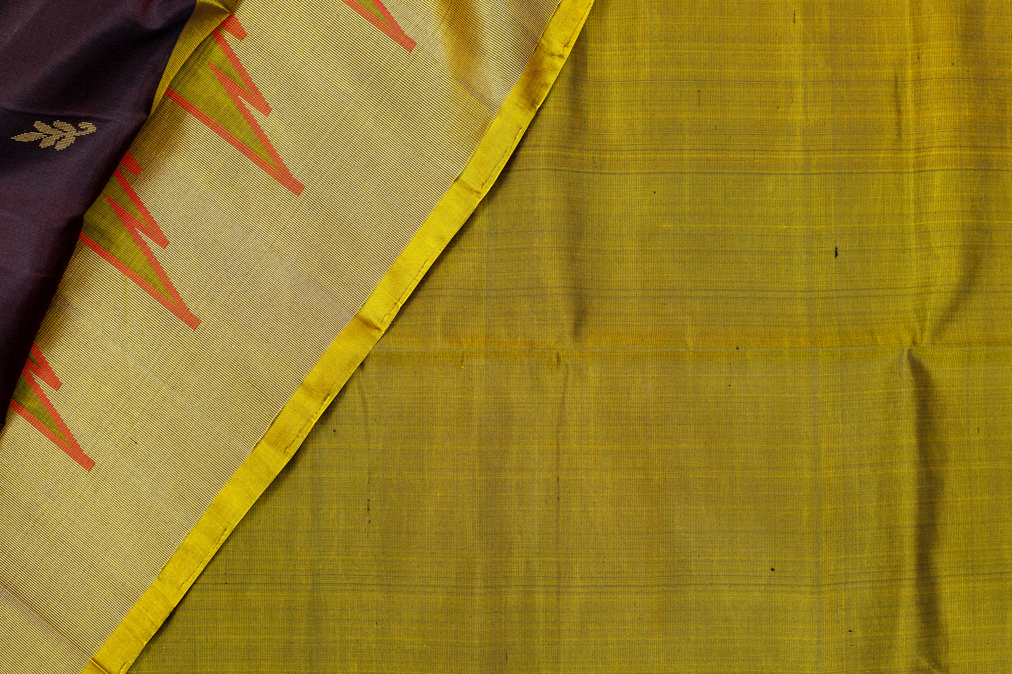 Raajneeti - Lightweight silk saree