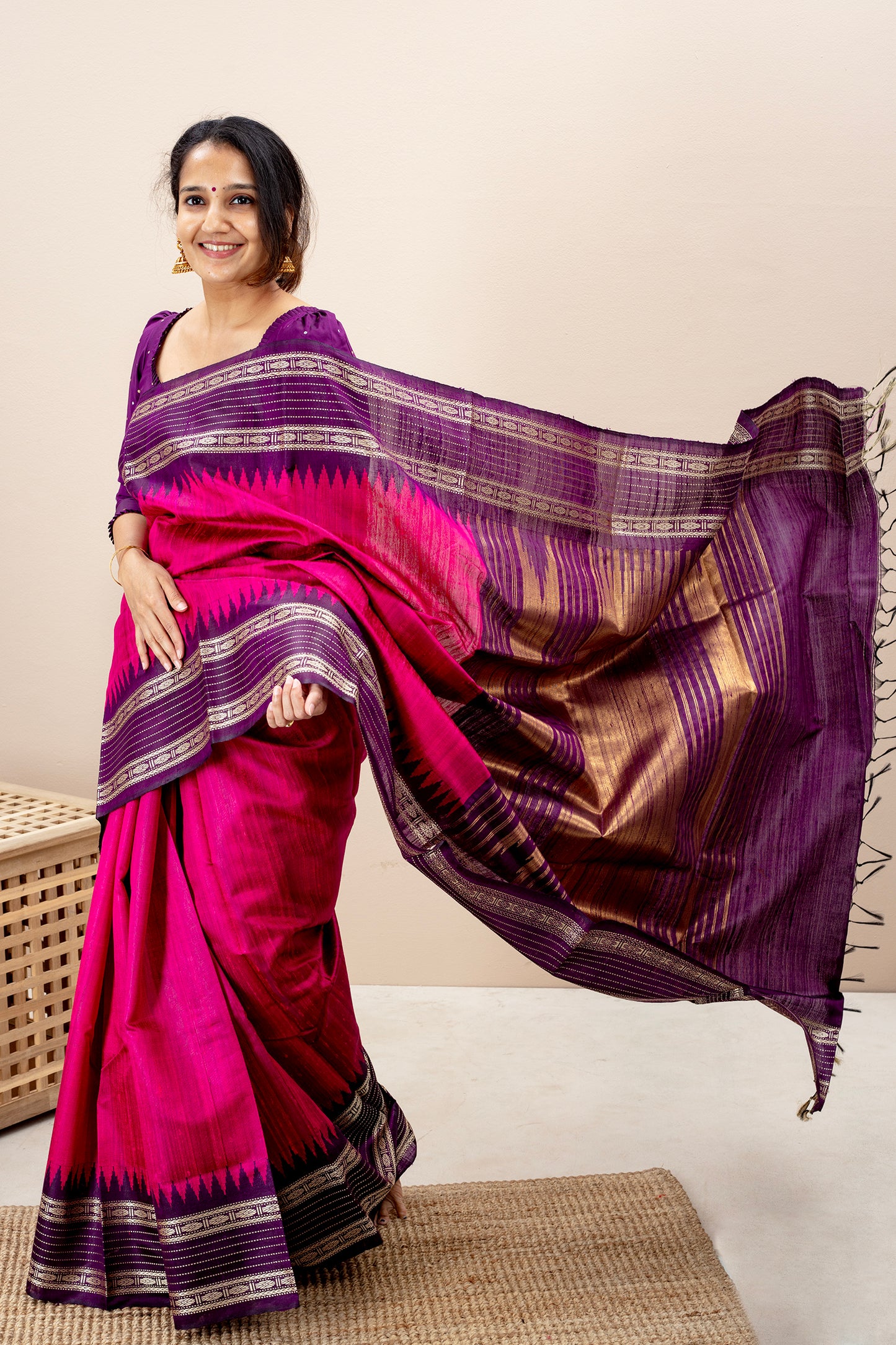 Divyam - Lightweight silk saree