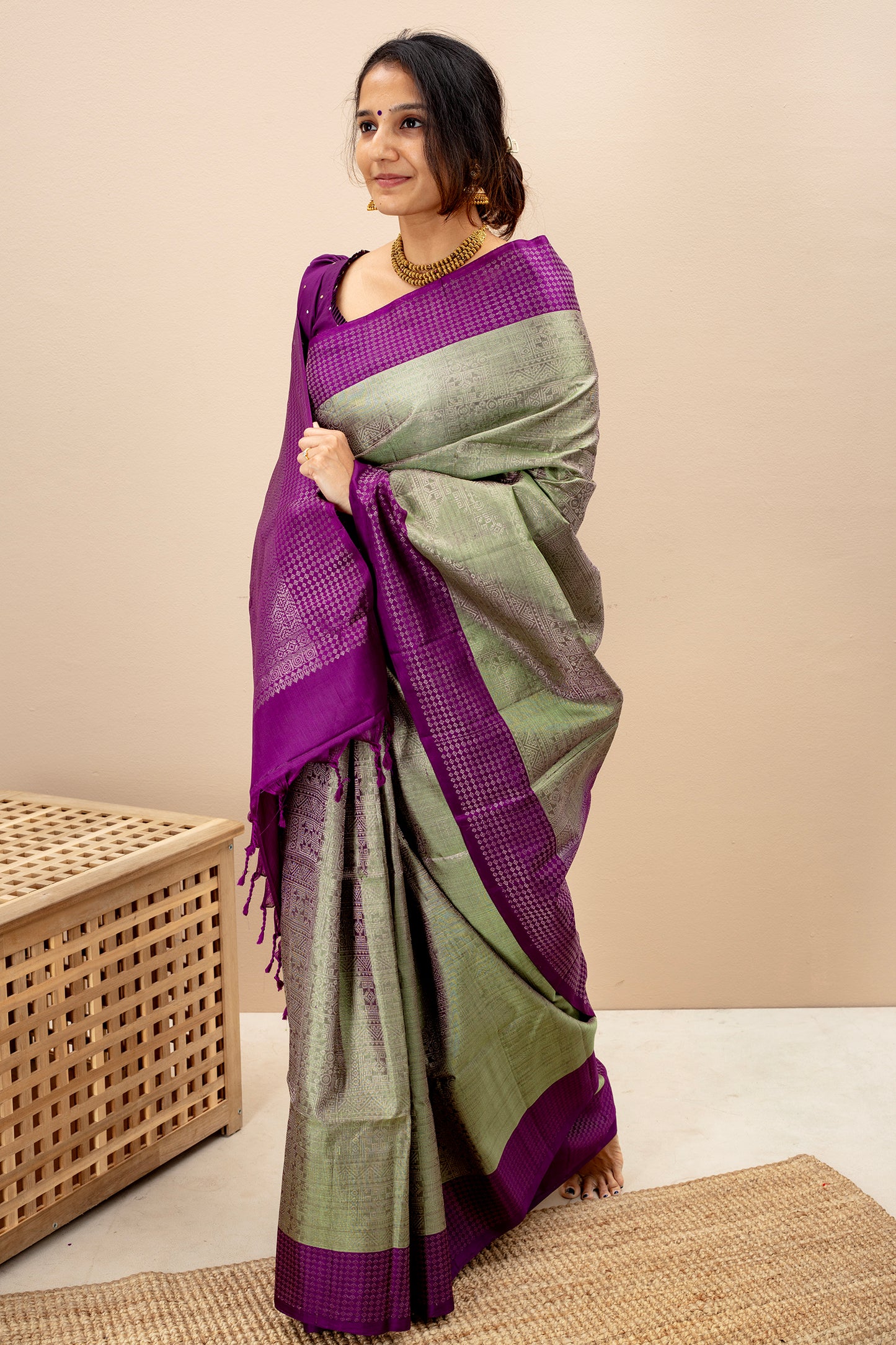Saptaswara - Lightweight silk saree