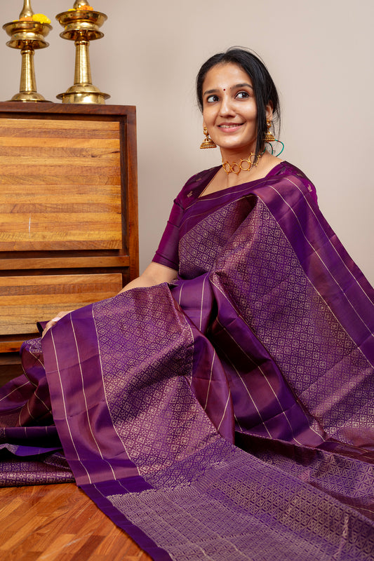 Adbutha - Lightweight Silk Saree