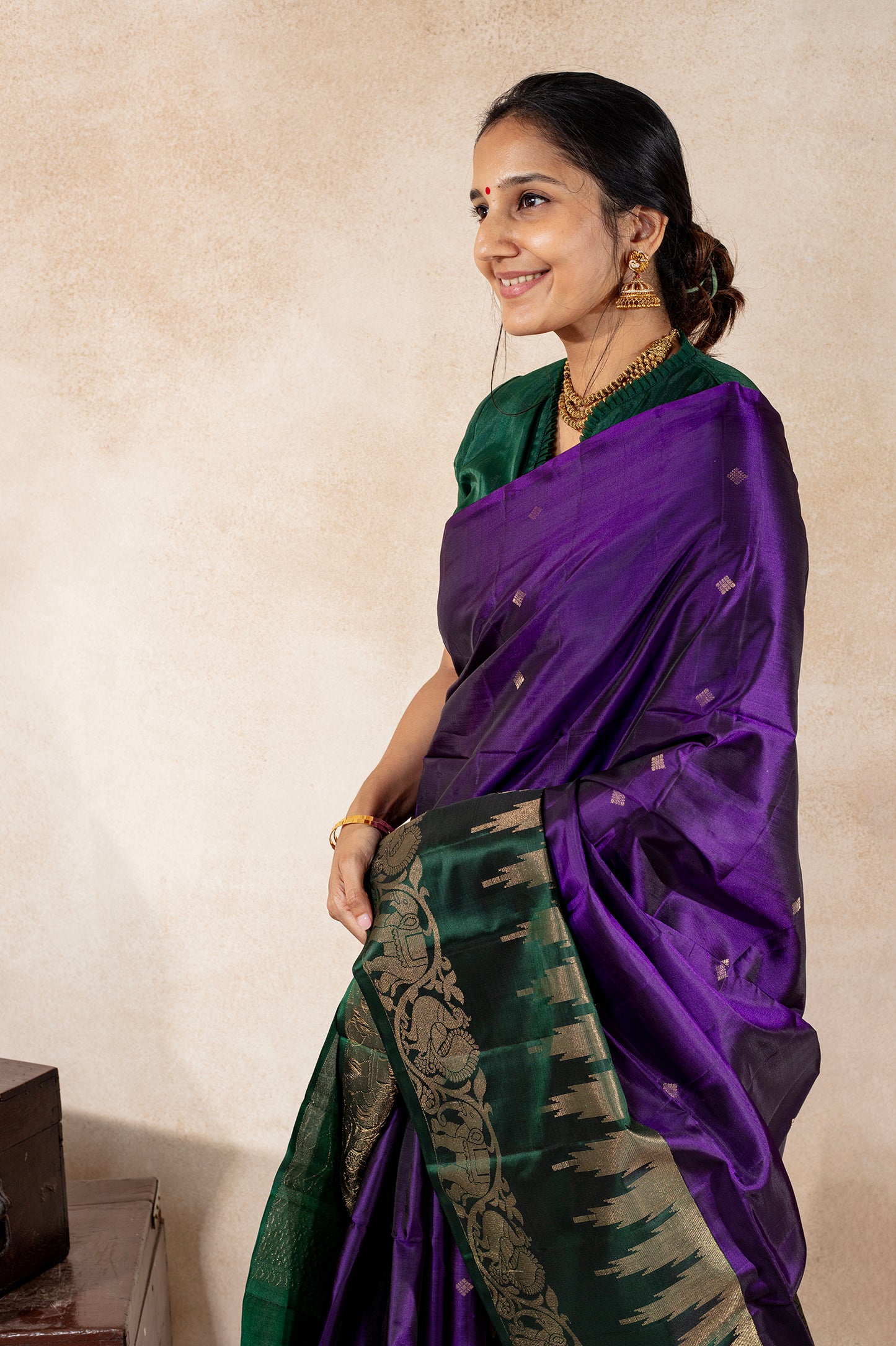 Parambriya - Lightweight Silk Saree