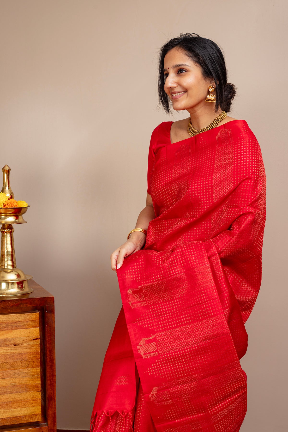 Rajatamaya - Lightweight silk saree