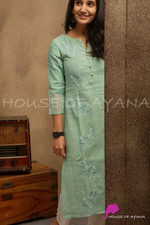 Sea Clover Embroidered Linen Kurti