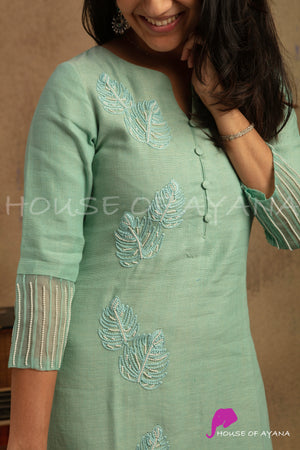 Sea Clover Embroidered Linen Kurti